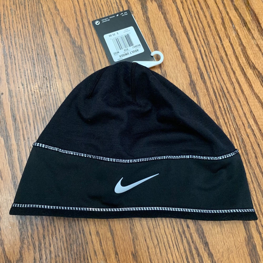 NWT! Nike Dri-Fit hat beanie toboggan black